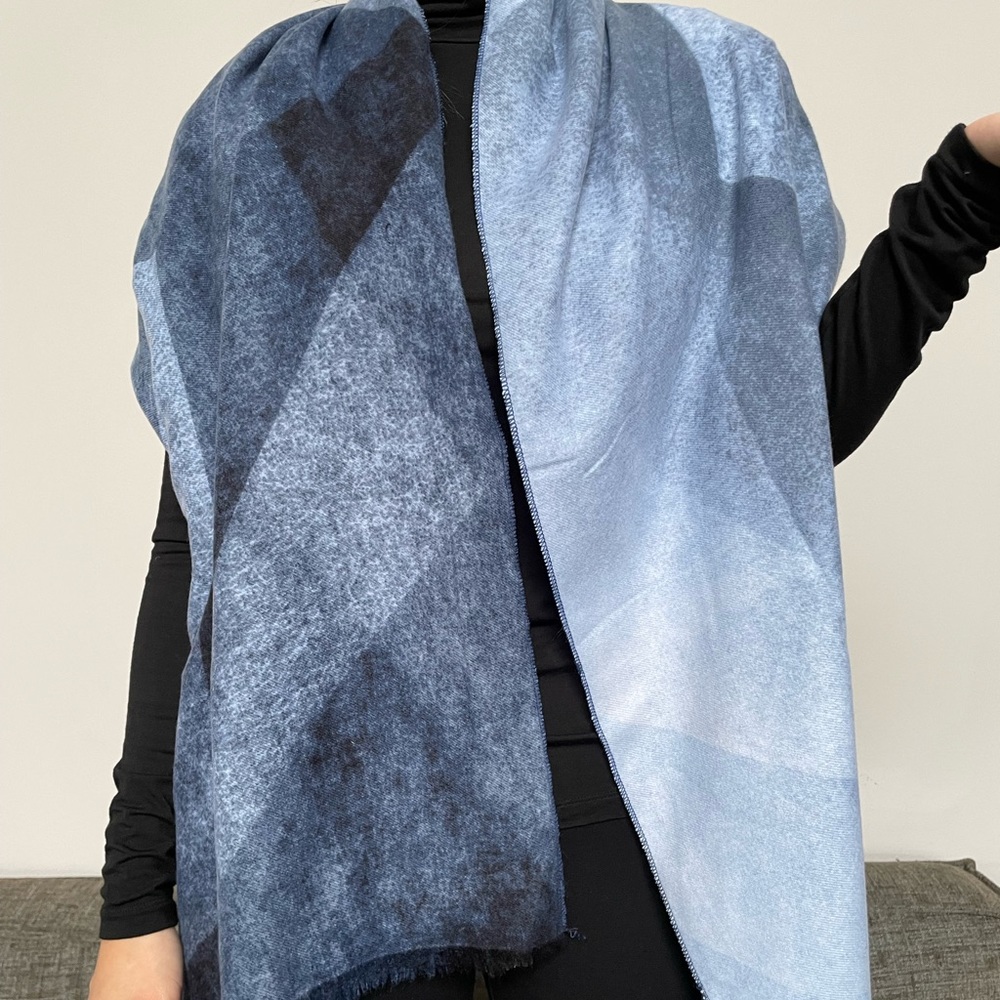 Cashmere scarf - Picture 2 of 3